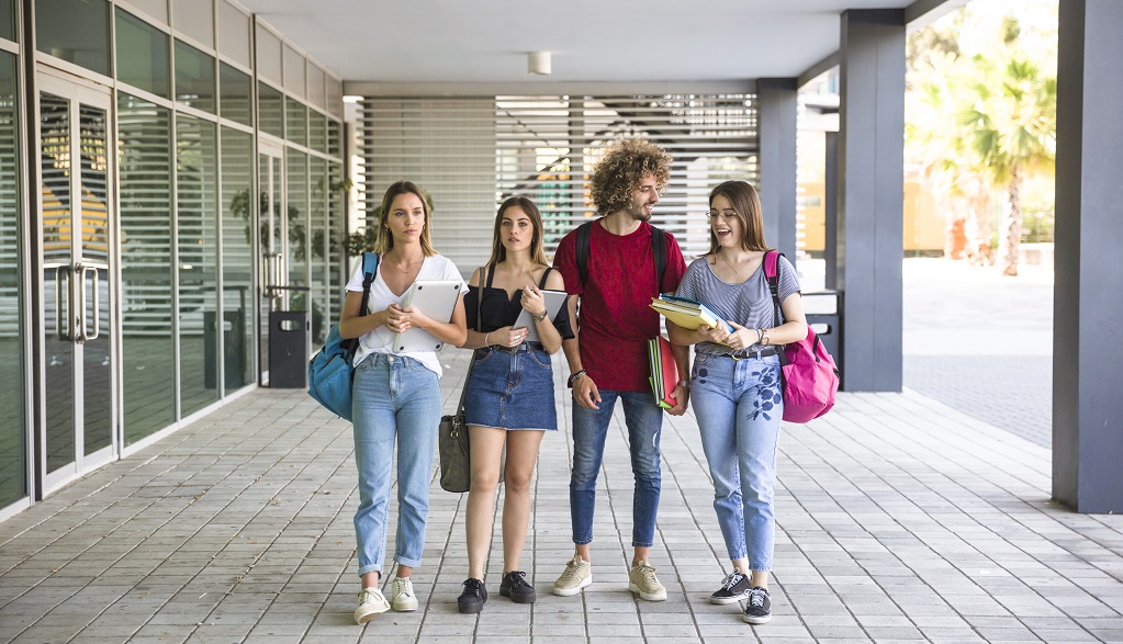 Como funciona um curso de graduação na ESEG?