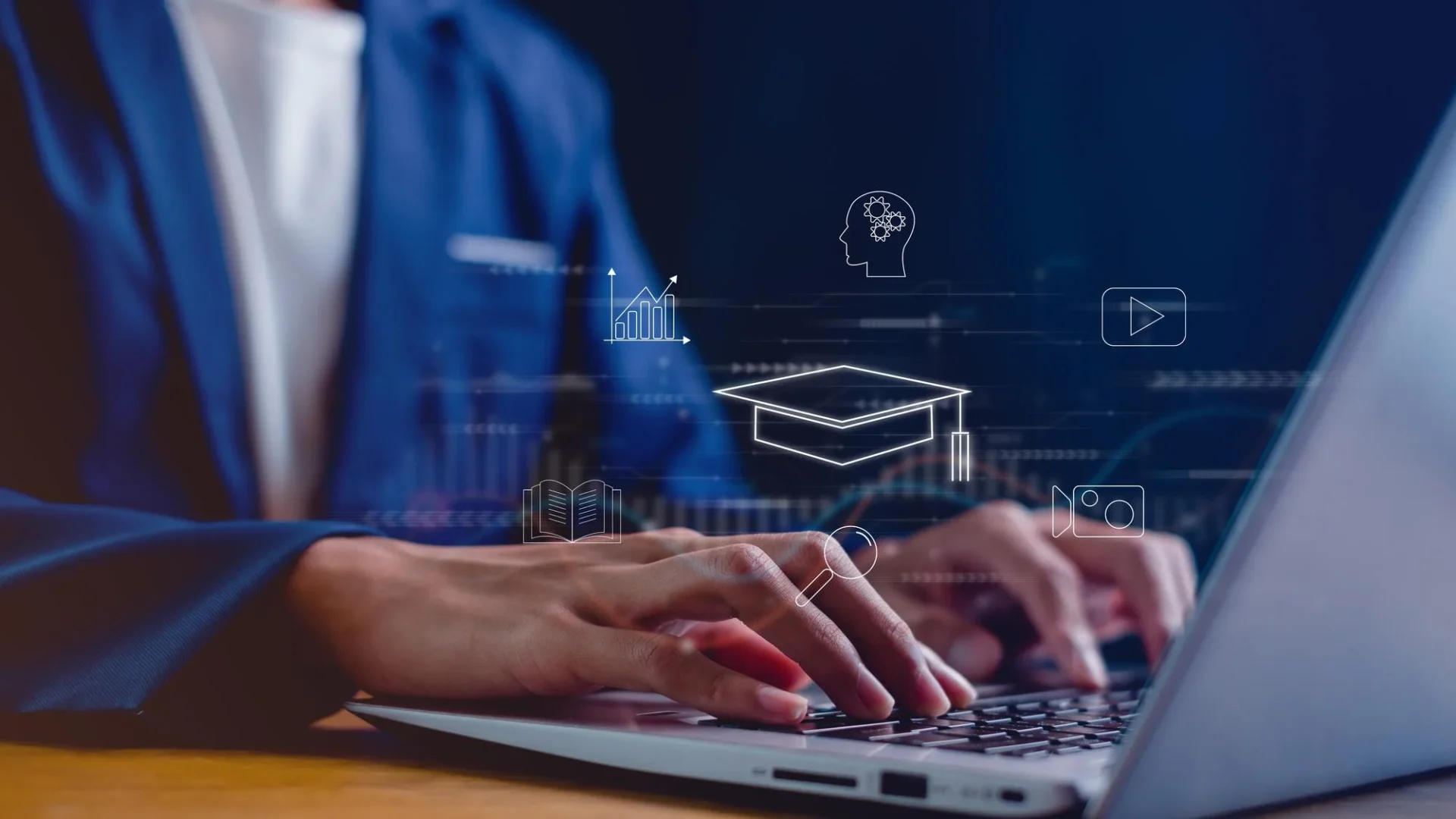 cursos-profissionalizantes-ou-graduacao-descubra-agora-o-caminho-ideal-para-crescer-na-carreira