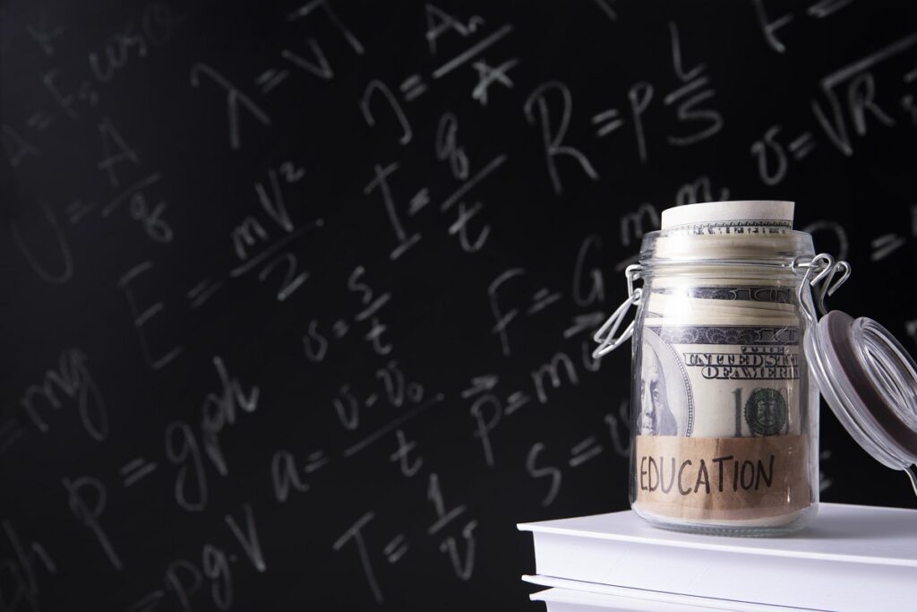 preco-da-faculdade-de-administracao-investimento-retorno-profissional